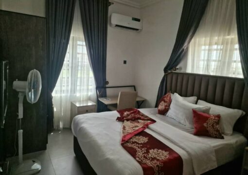 One Bedroom Apartment