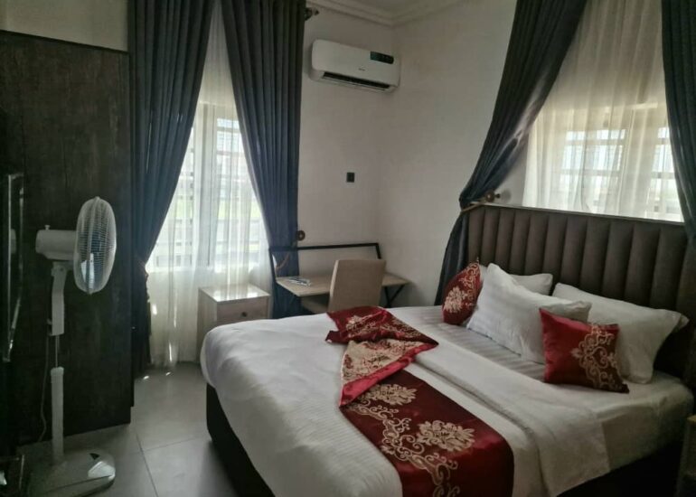 One Bedroom Apartment